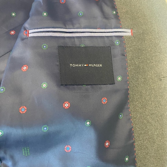 Tommy Hilfiger Thflex Colby Two Button Blazer dark grey Modern Pocket Notch 42S - Picture 4 of 10